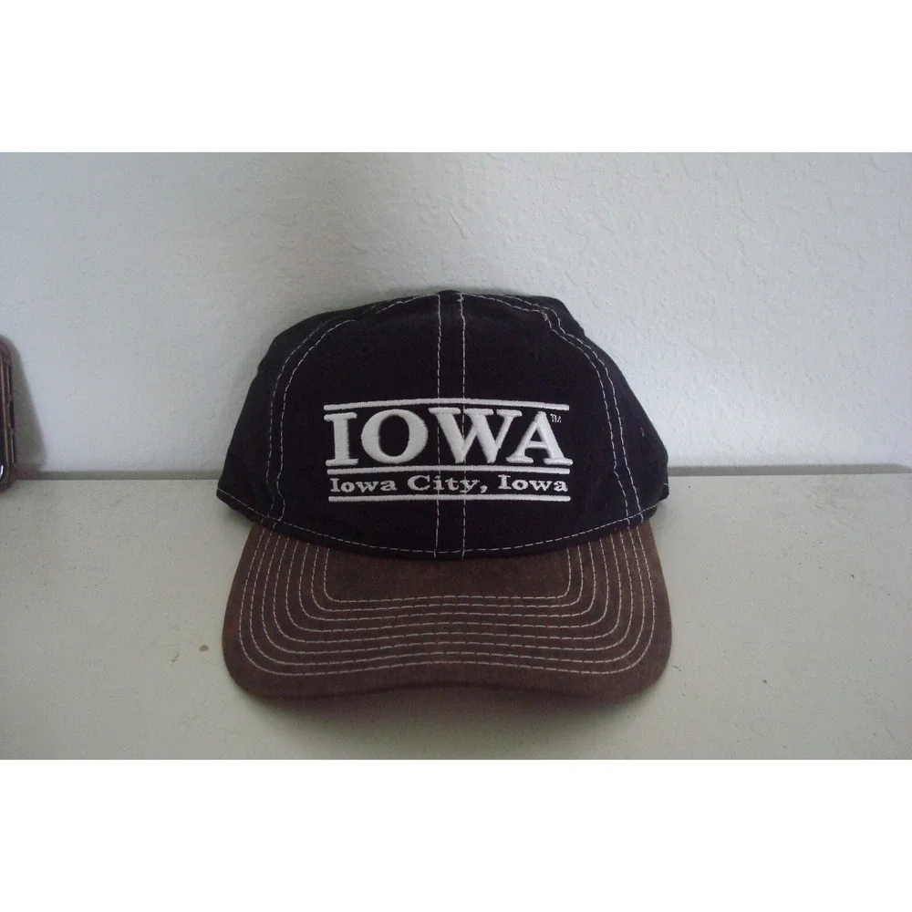 IOWA CITY THE GAME STRAPBACK DEADSTOCK HAT CAP VINTAGE B5